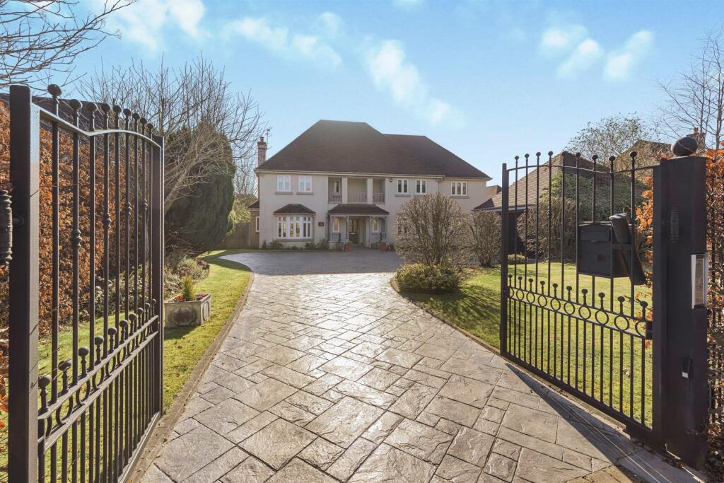 5 bedroom detached house for sale in Eyebrook Road, Bowdon, Altrincham, WA14